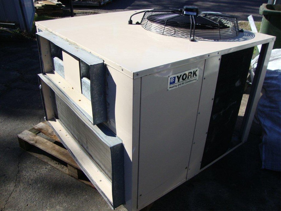 Packaged Air Conditioning Unit, York, Model No. YRM018R Auction (0019