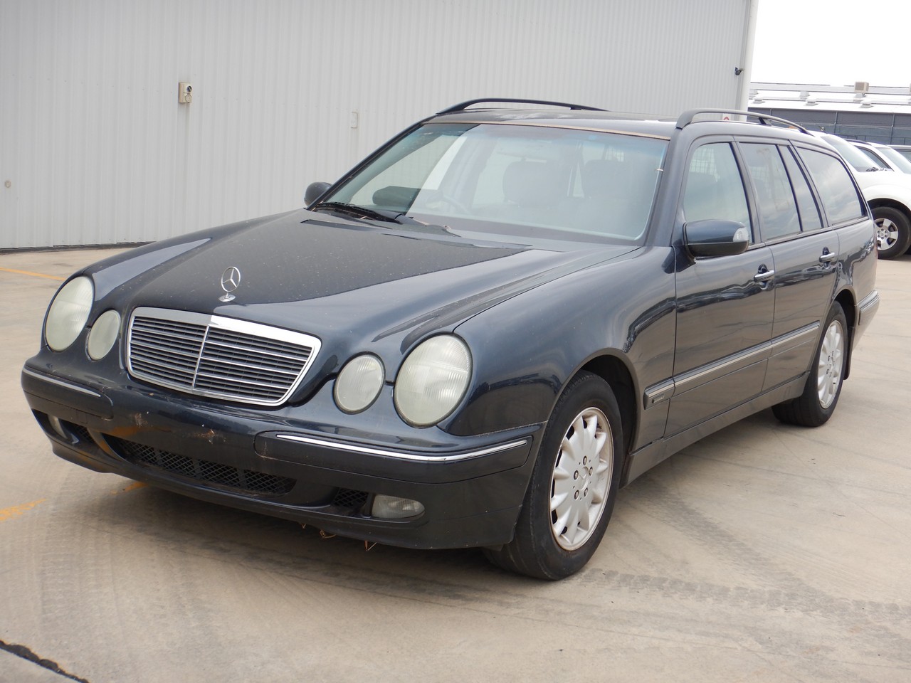 1999 Mercedes-Benz E240 Automatic 7 Seats Wagon Auction (0001-60024236 ...