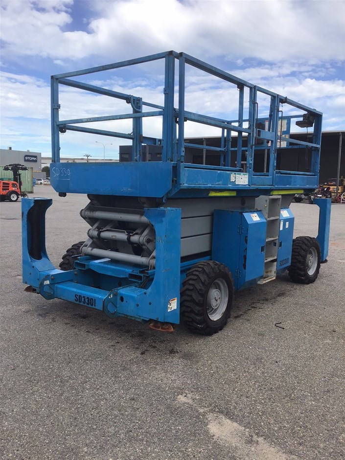 2009 Genie GS3384RT Scissor Lift - 33ft (10.0m) - Diesel (Perth South ...