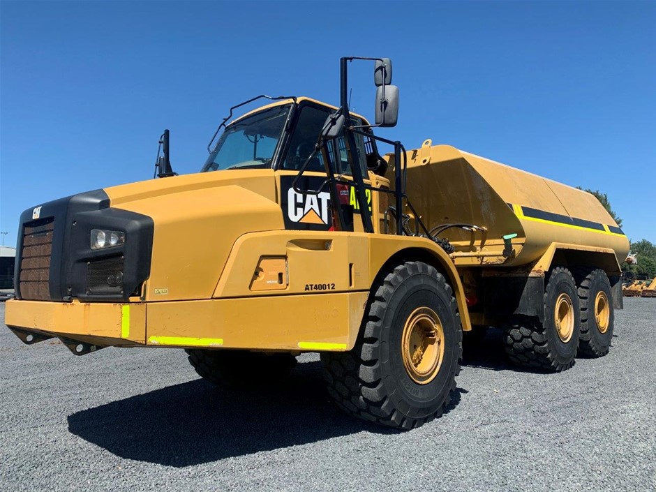 2012 Caterpillar 740B Articulated Water Truck (AT40012) Auction (0001 ...