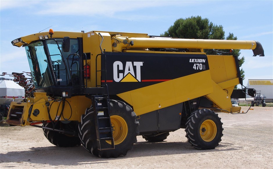 Caterpillar Class Lexion 470R Combine Harvester, 2004 (Kadina, SA