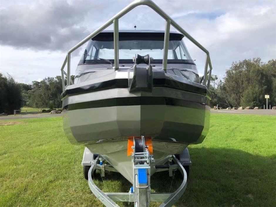 2021 New Zealand Plate Boats 2100 OFFSHORE XCAB Hard Top Cuddy Cabin