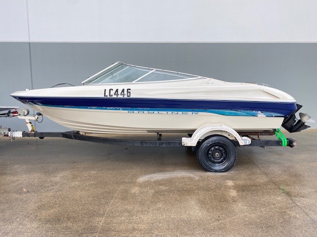 1995 Bayliner Capri Bowrider Boat 4 3l Mercruiser Engine Auction 0001 10080457 Grays Australia