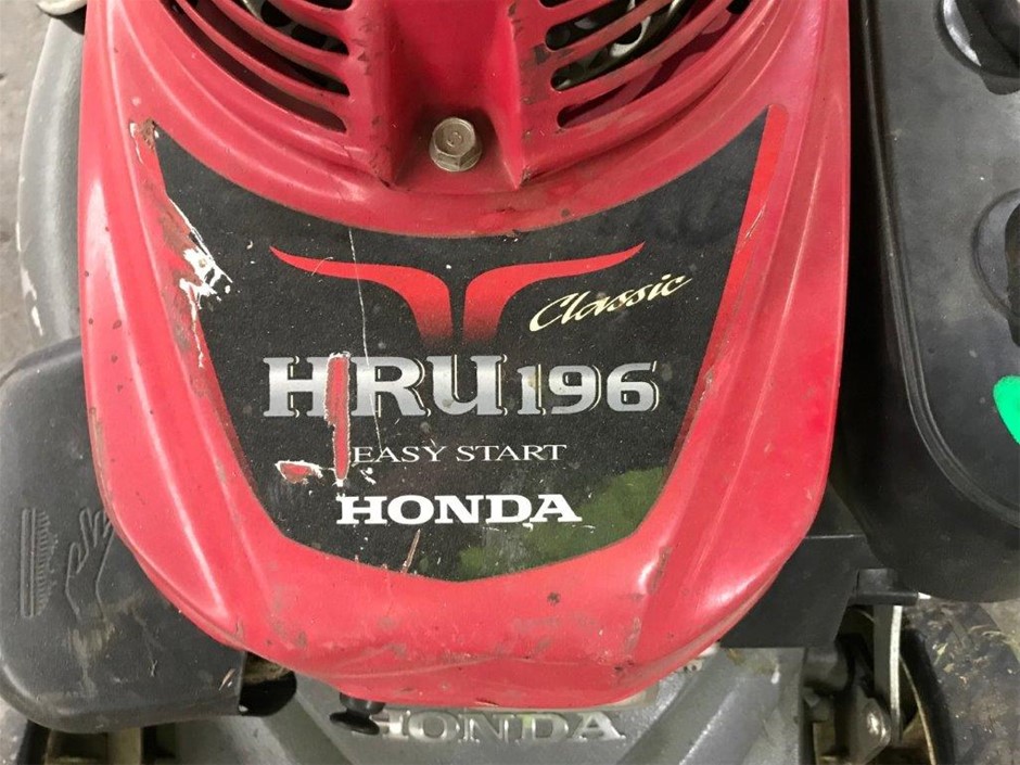 Honda hru196 classic price hot sale