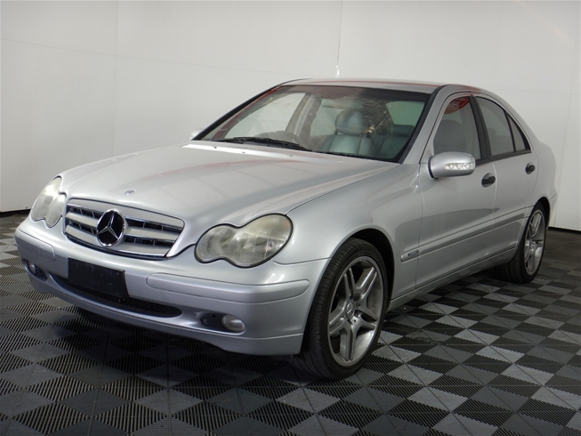 The 2000 Mercedes-Benz C-Class W203 - reinventing the luxury brand 