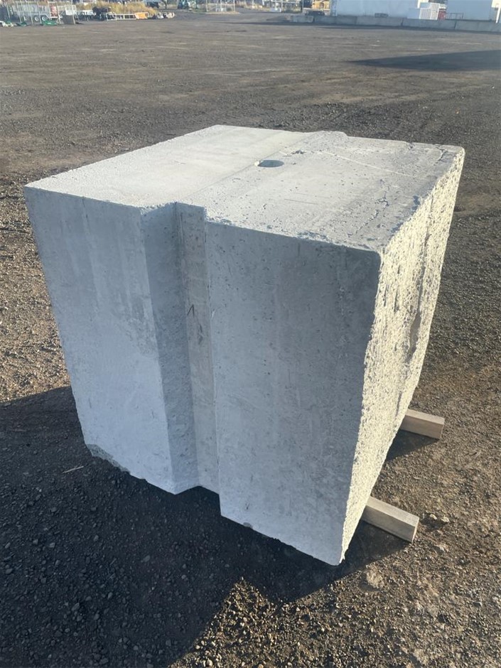 Concrete Retaining Wall Block Auction (00147032880) Grays Australia