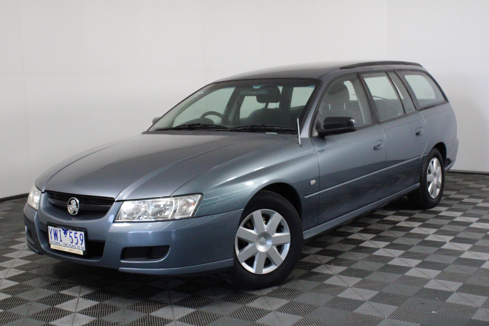 2006 Holden Commodore Executive VZ Automatic Wagon Auction (0001 ...