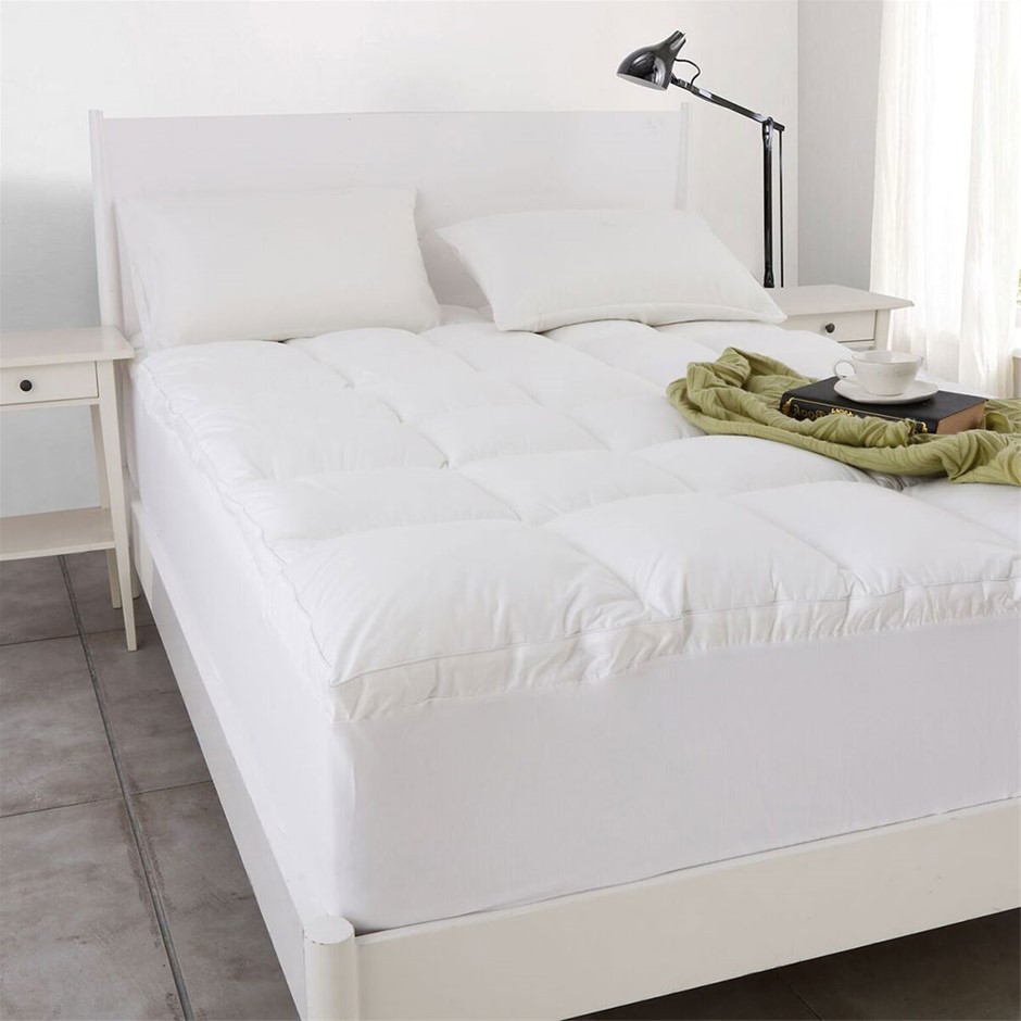 Dreamaker 1000GSM Down Alternative Mattr