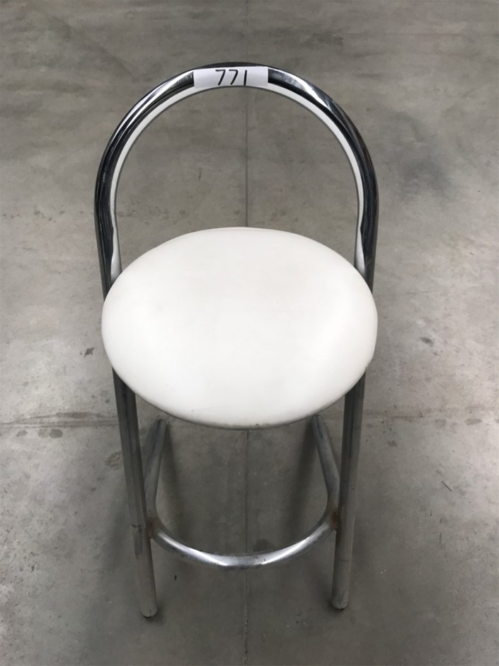 White & Chrome Four Legged Bar Stool Auction (07692540837) Grays
