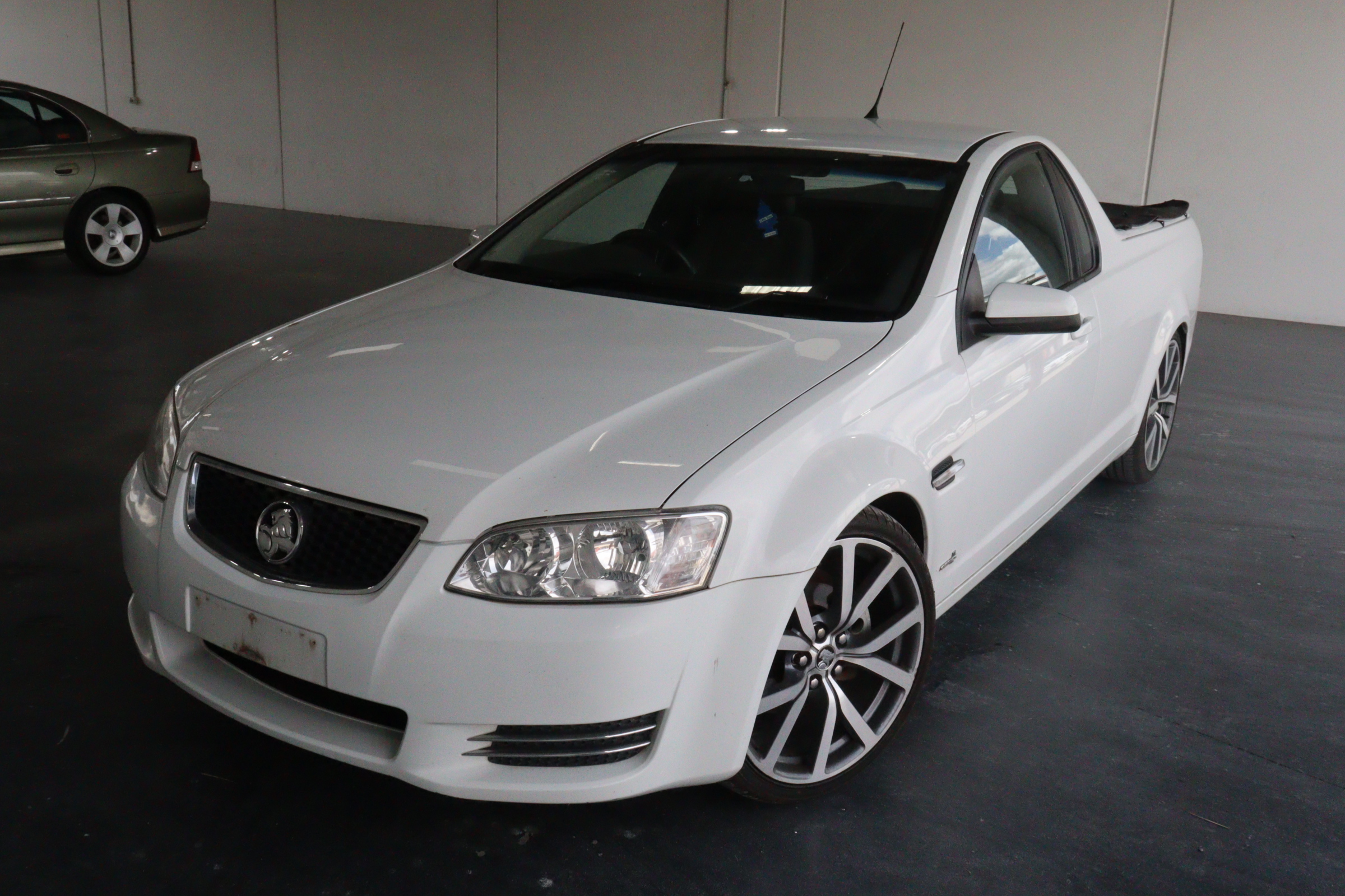 2012 Holden Ute Omega VE II Automatic Ute Auction (0001-20037039 ...