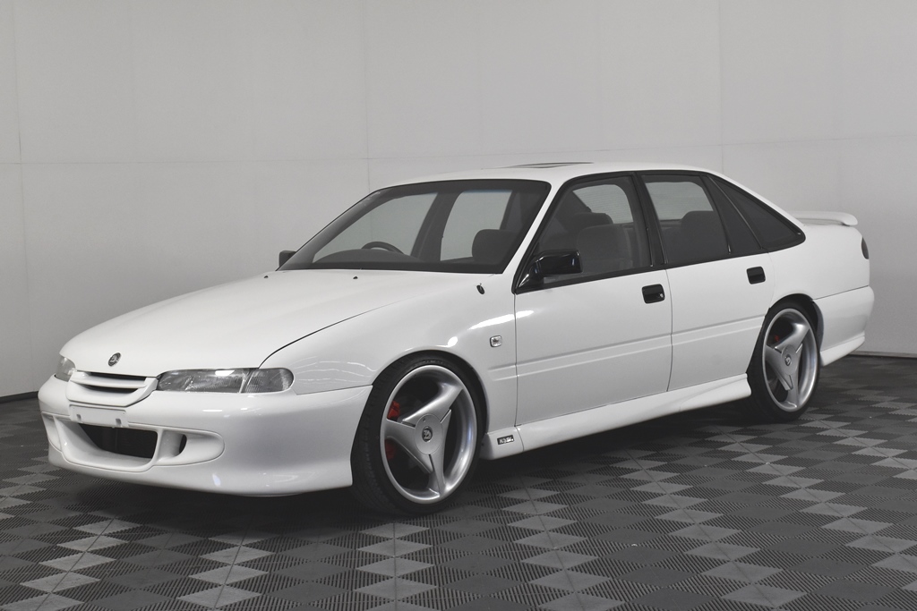 1993 HSV VR Clubsport V8 Manual Sedan Auction (000120009654) Grays