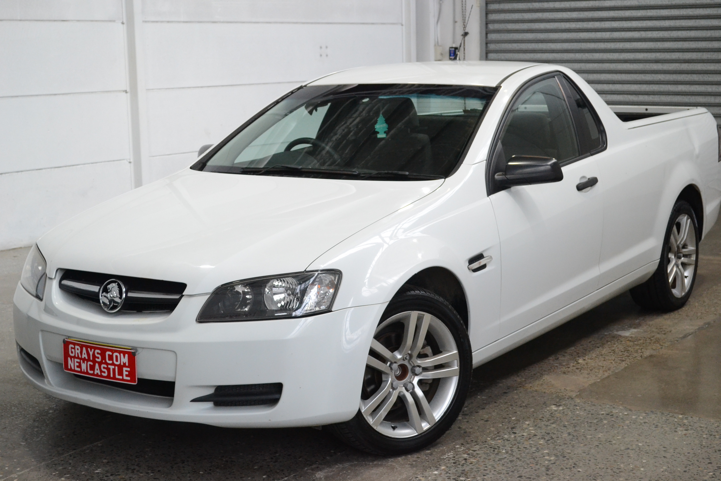 2008 Holden Ute Omega VE Automatic Ute Auction (0001-10071867) | Grays ...