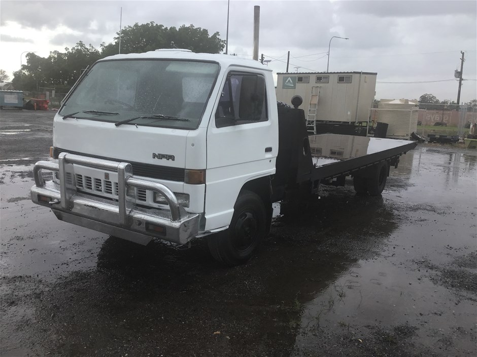 1985 Isuzu NPR 4x2 Tilt Tray Truck