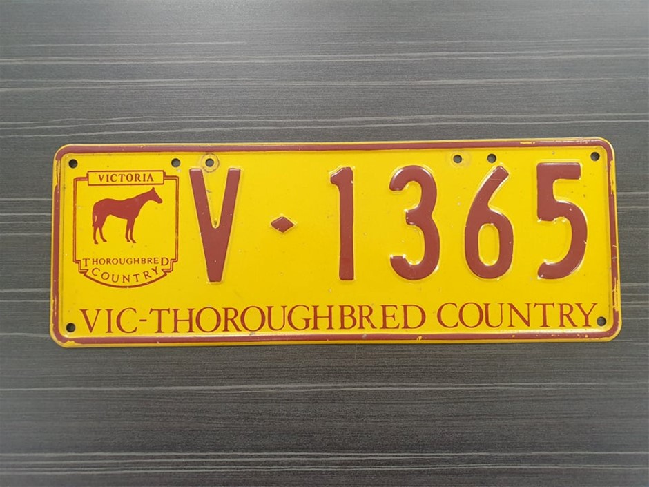 v1365-vic-number-plates-thoroughbred-country-theme-auction-0001