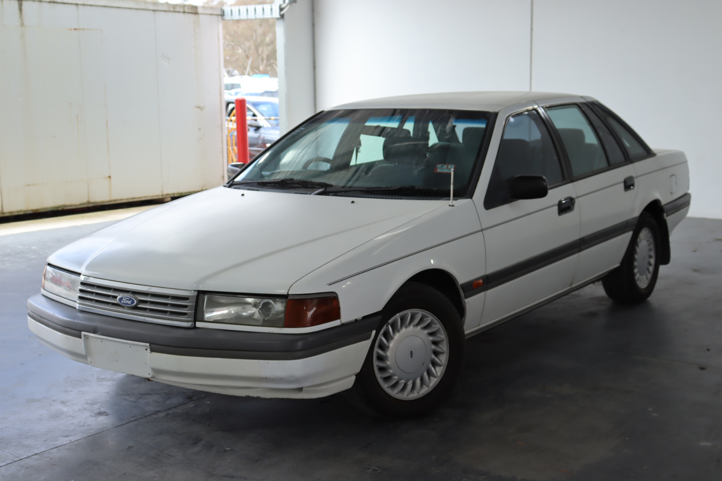 1993 Ford Fairlane Ghia NC Automatic Sedan Auction (0001-20039534 ...