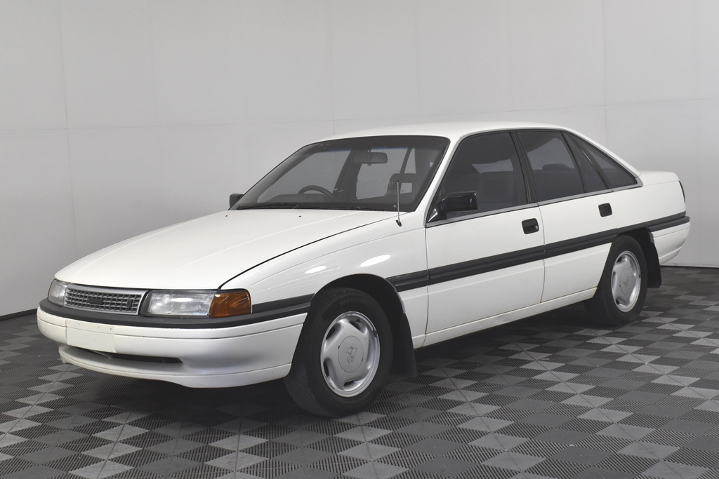 1990 Toyota Lexcen (VN Commodore) Automatic Sedan Auction (0001 ...