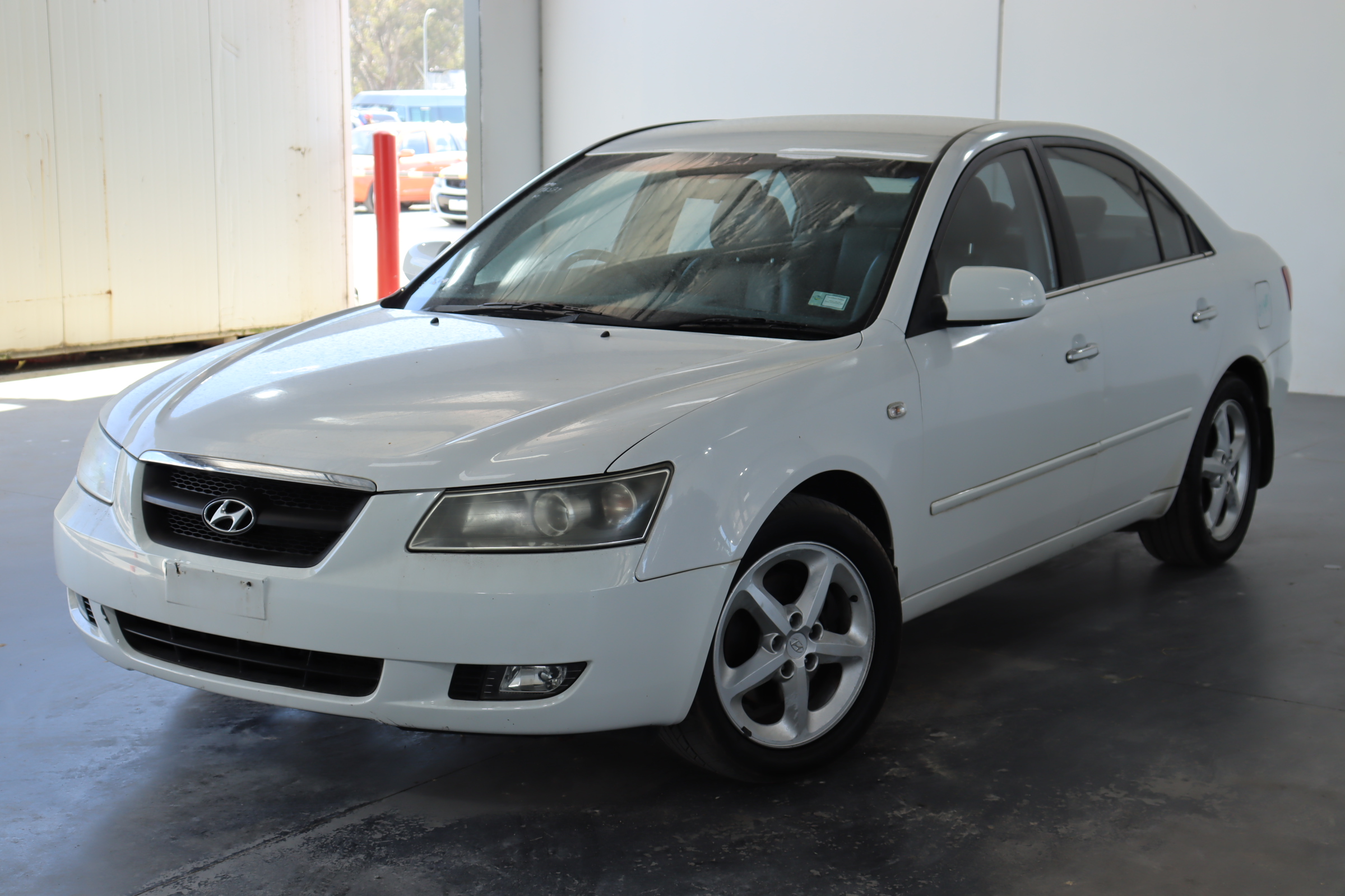 2004 Hyundai Sonata Elite NF Automatic Sedan Auction (0001-20041209 ...