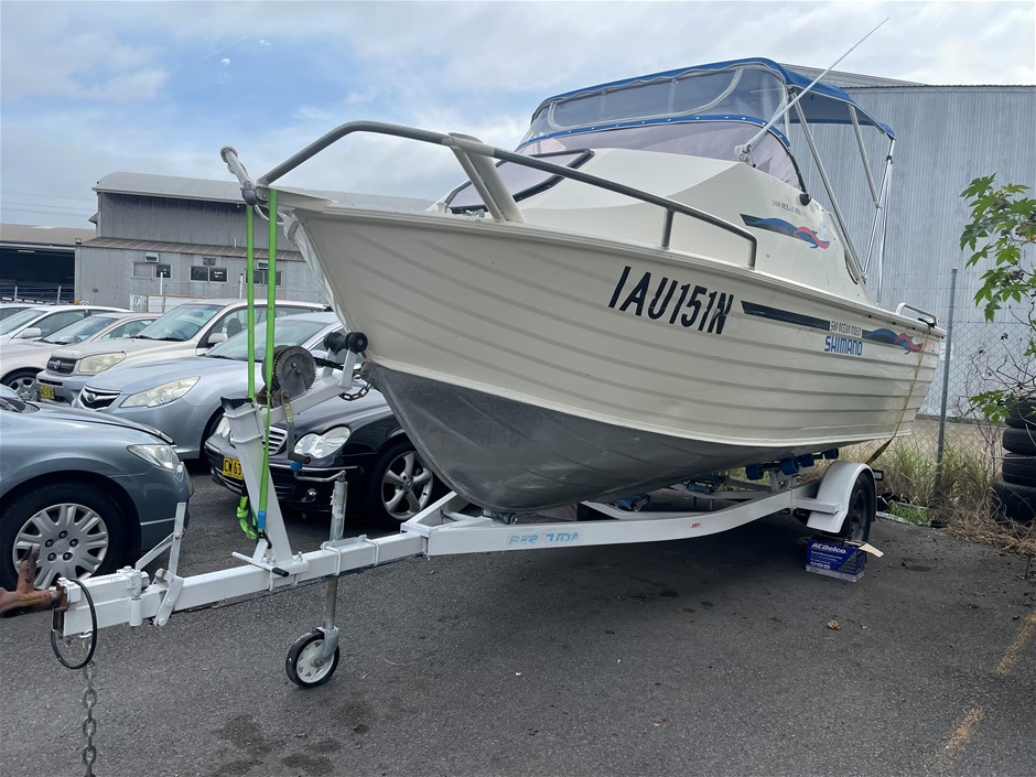 2002 560 OCEAN RIDER BERMUDA Auction (0001-10080863) | Grays Australia
