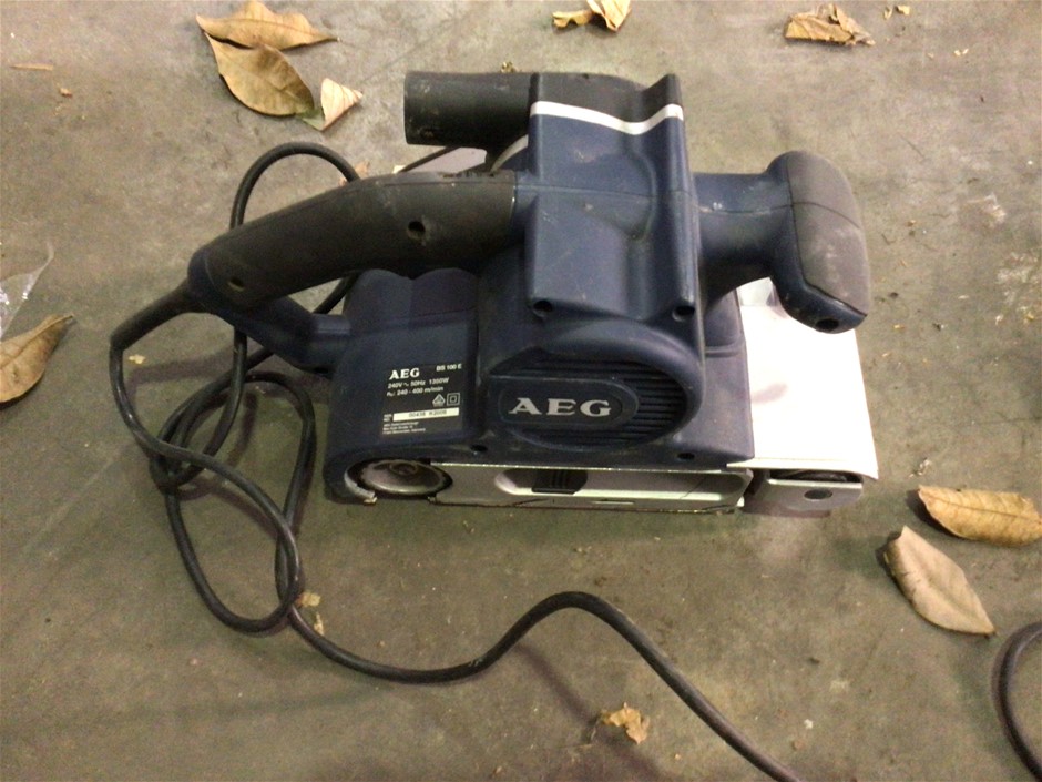 Aeg bbs store 1100 belt sander