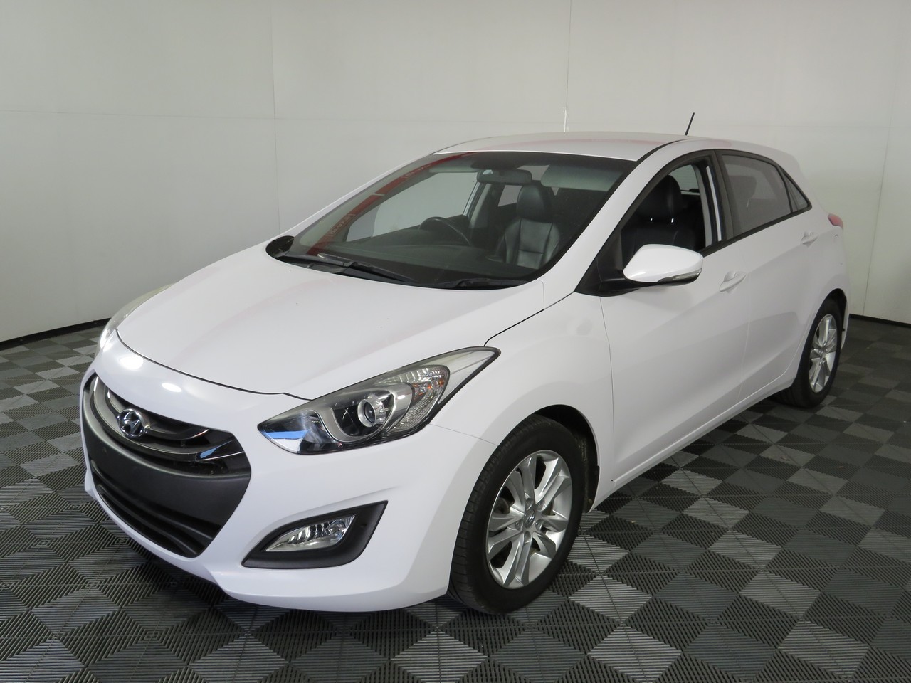 2014 Hyundai i30 TROPHY GD Automatic Hatchback Auction (0001-60029465 ...