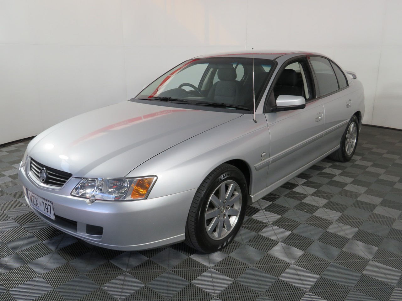 2004 Holden Commodore 25TH ANNIVERSARY VY II Automatic Sedan Auction ...