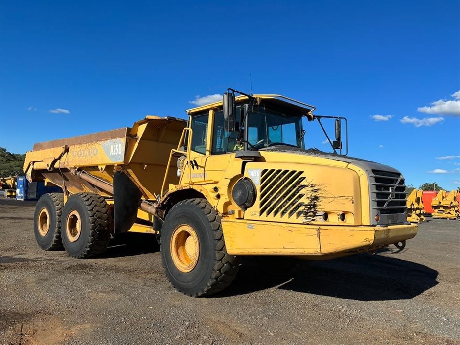 Unreserved Volvo A25 Articulated Dump Truck