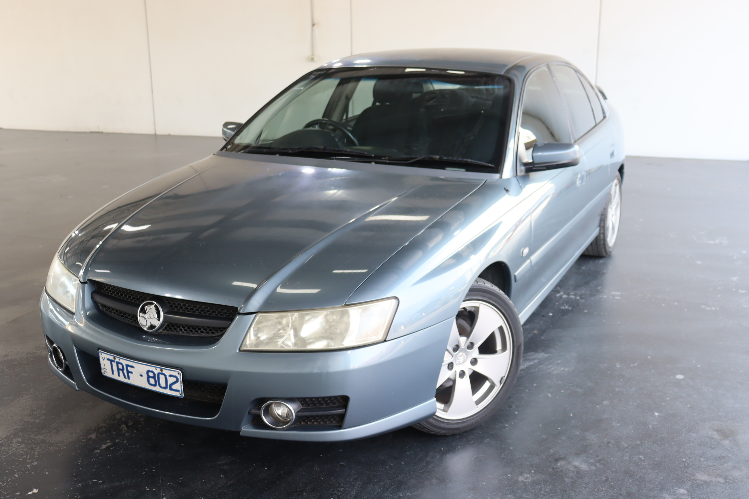 2005 Holden Commodore Executive VZ Automatic Sedan Auction (0001 ...