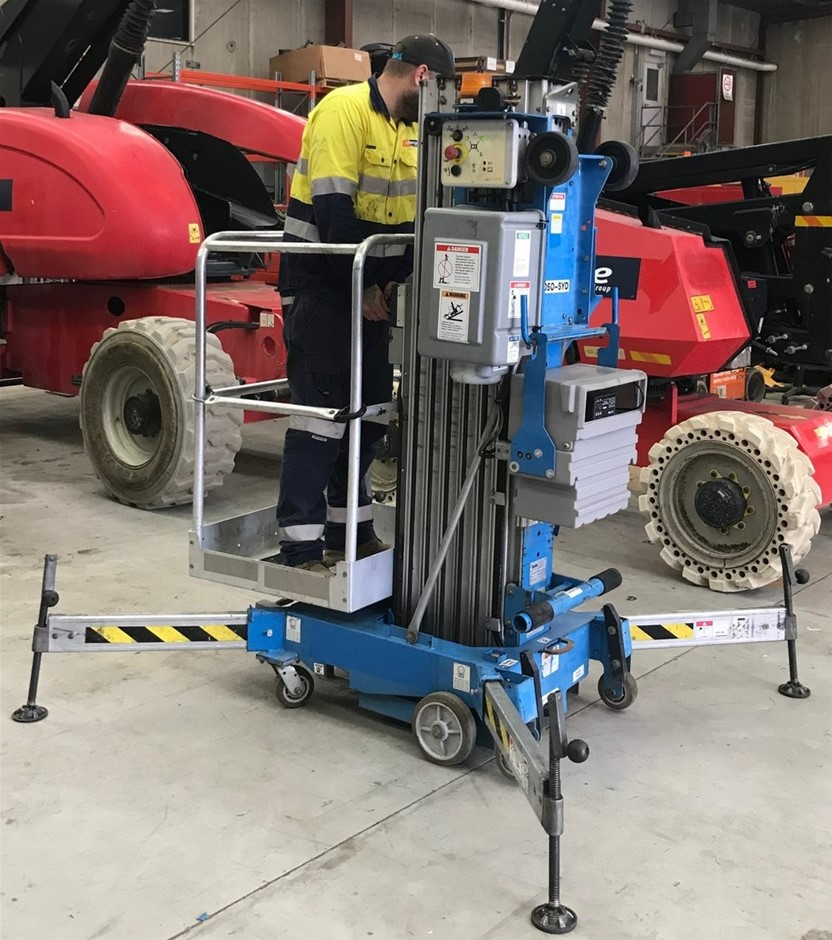 2012 Genie AWP30 Personnel Lift - 30ft (9.2m) - Push Around ...