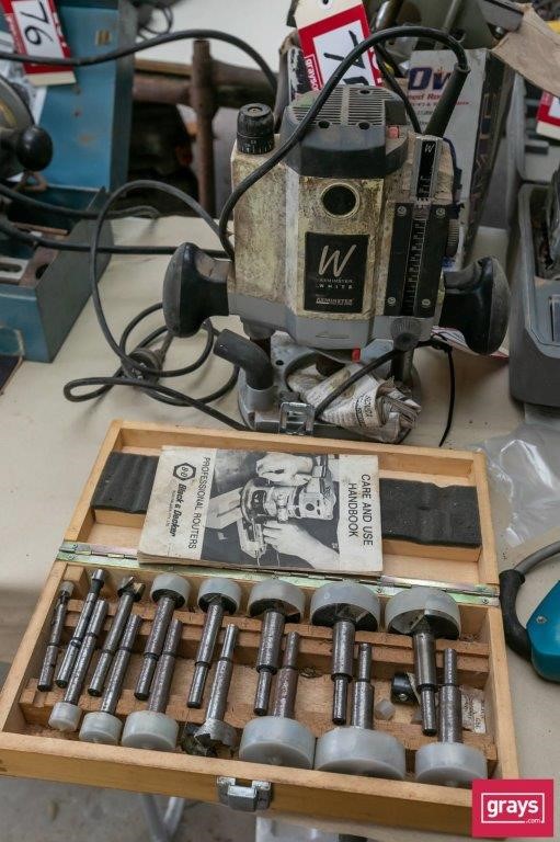 Axminster White Router & Assorted Bits Auction (0074-5047911) | Grays ...