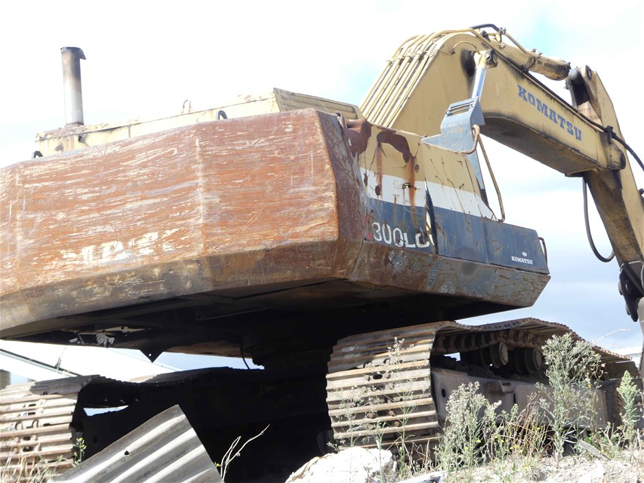 Komatsu PC300-6 Excavator Auction (0004-3021773) | Grays Australia