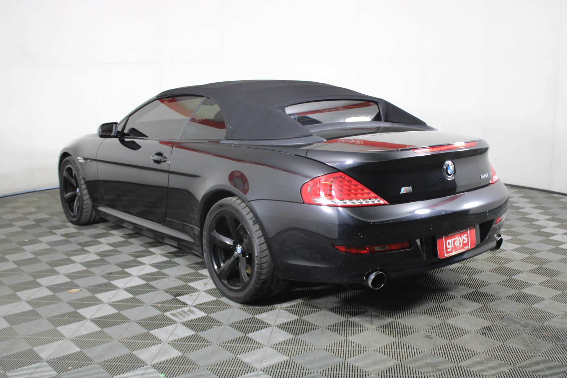 อัลบั้มที่มีรูปภาพมากกว่า 100 รูปของ bmw 650i e64 v8 ราคา - NEC