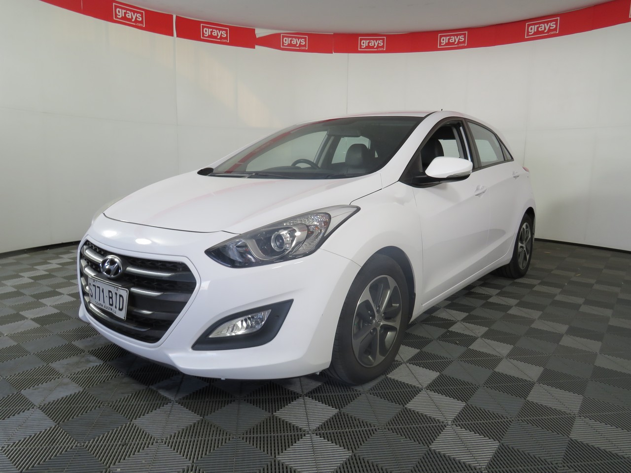 2015 Hyundai i30 Active X GD II Turbo Diesel Automatic Hatchback ...