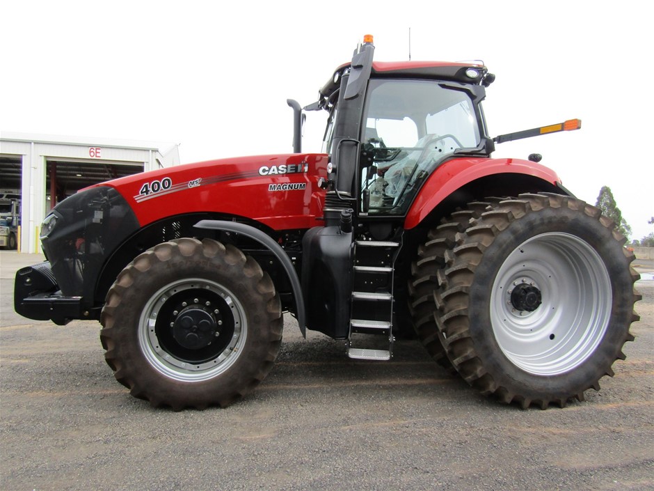 BRAND NEW Case Magnum 400 FWA Tractor Auction (00017038897) Grays
