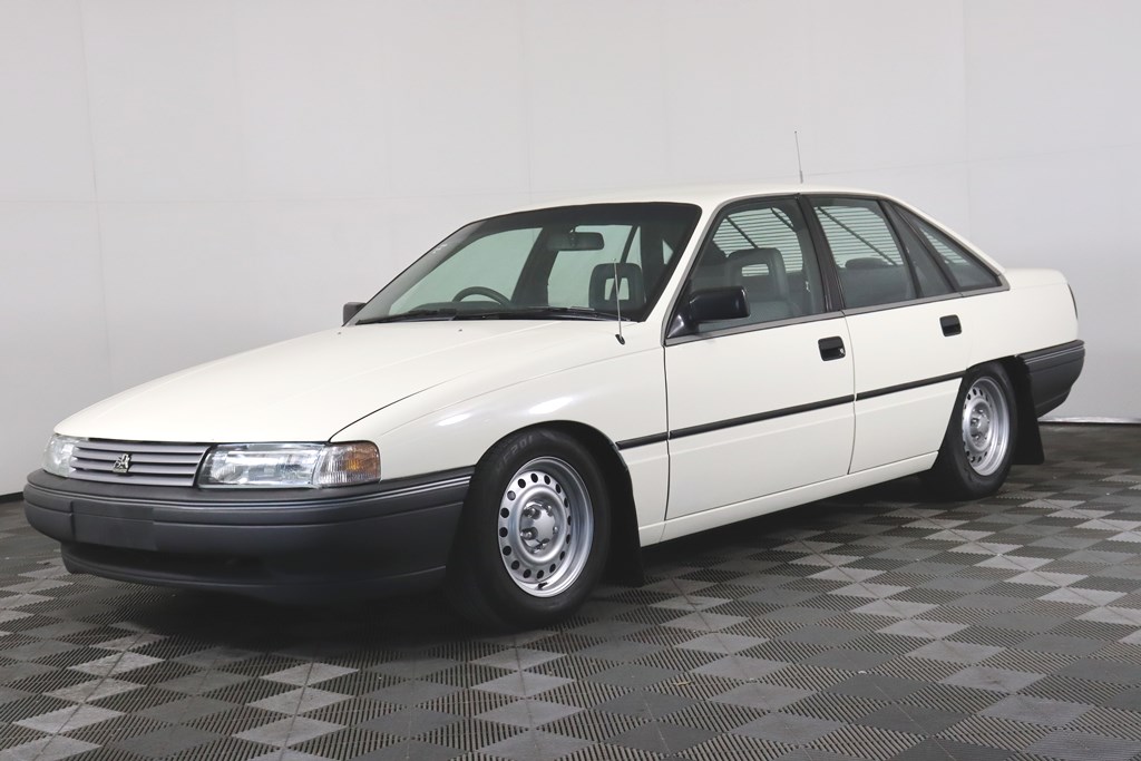 1990 Holden VN Commodore BT1 V8 Automatic Sedan Auction (0001-20081356 ...