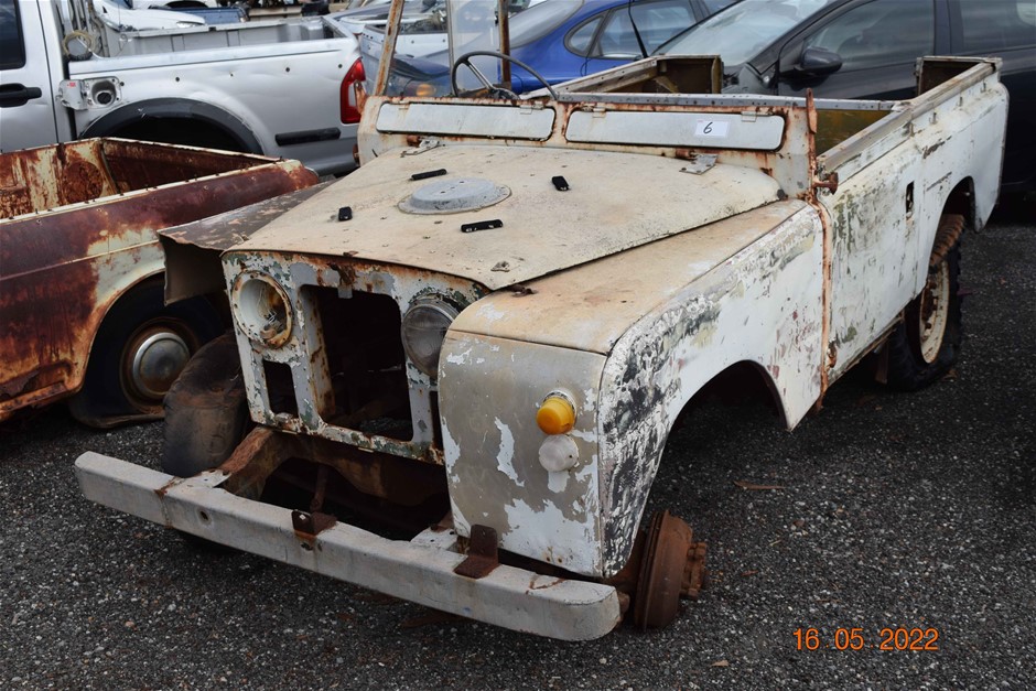 Early Series Land Rover 4WD SWB UTE Auction (00069031693) Grays Australia