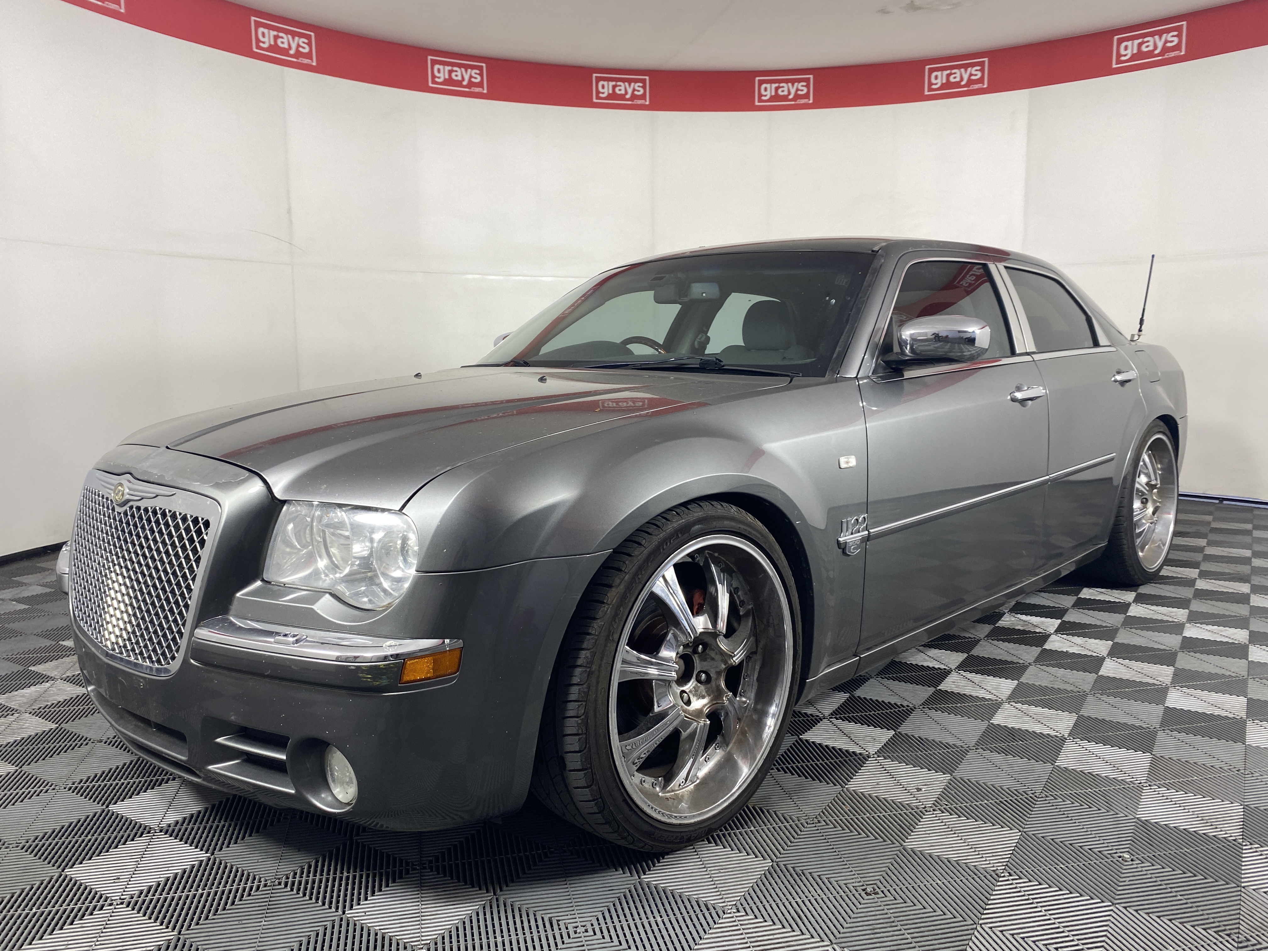2006 Chrysler 300C LE Automatic Sedan (WOVR-Inspected) Auction 