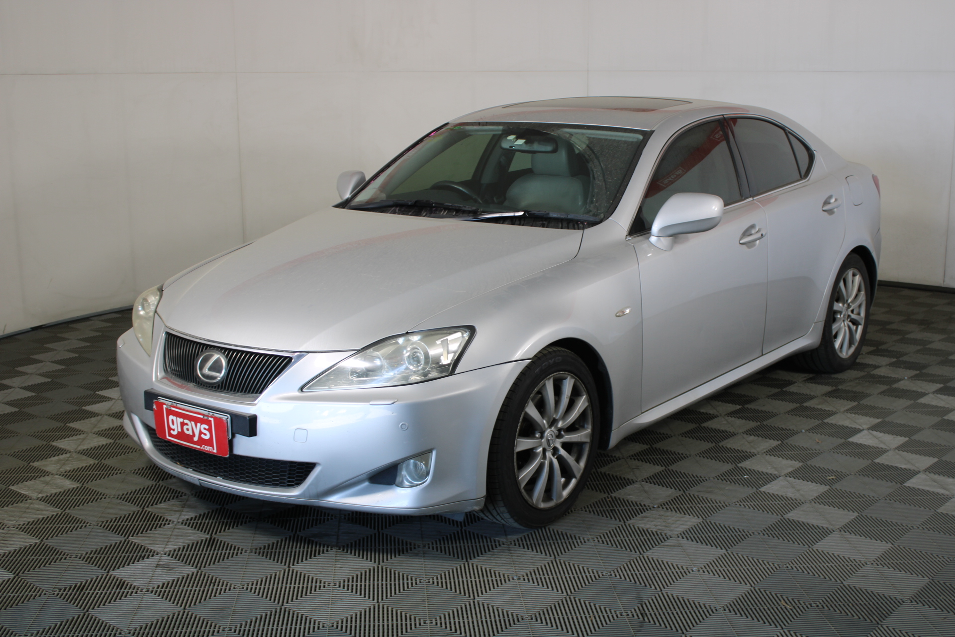 2005 Lexus IS IS250 Sports Luxury Automatic Sedan Auction (0001 ...