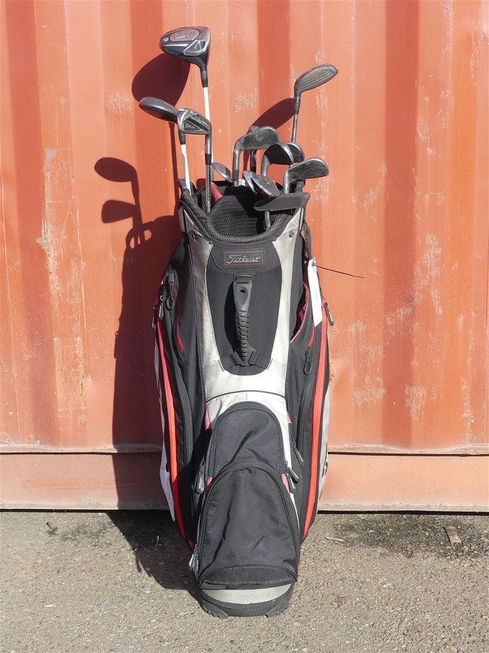 Titleist Golf Clubs in Bag Auction (00012186259) Grays Australia