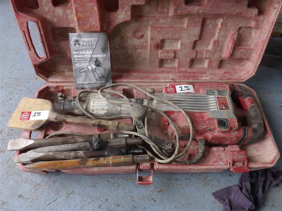 FULL BOAR Demolition Hammer with Attachments SDS Auction (00153022465