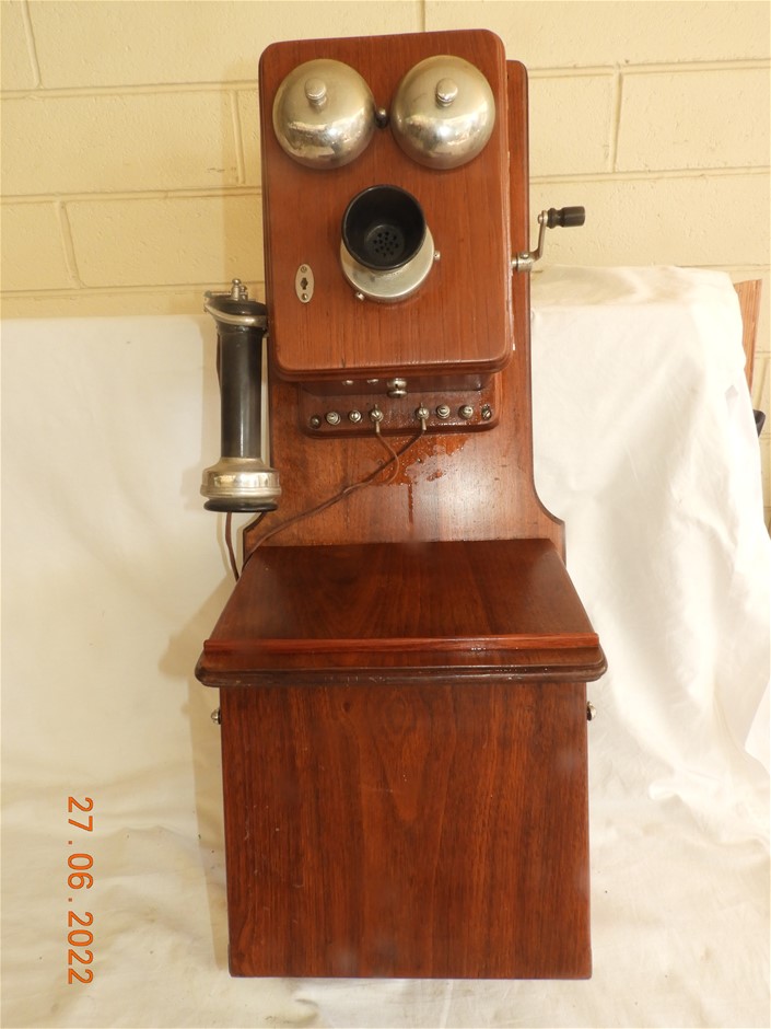 Wall Phone & Box (Pooraka, SA) Auction (00138015574) Grays Australia