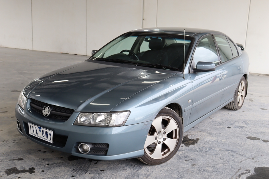 2005 Holden Commodore Lumina Automatic Sedan Auction (0001-20056745 ...