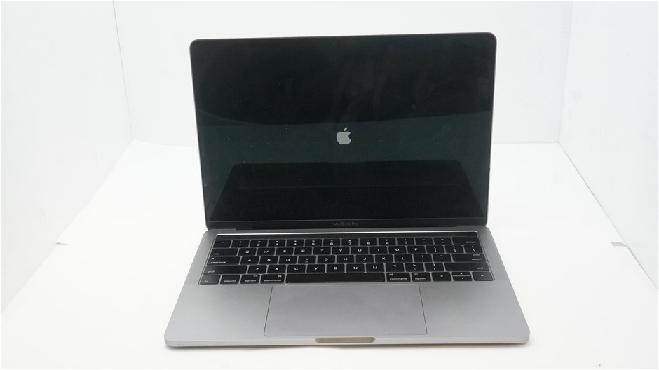 Apple MacBooks & iPads