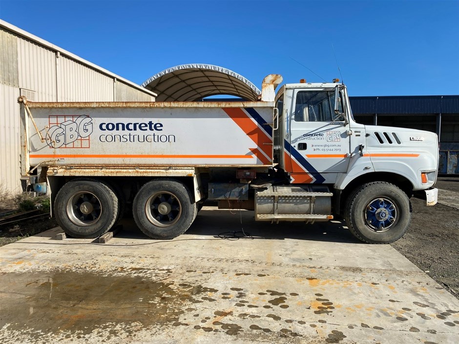 1995 Ford L9000 6 x 4 Tipper Truck Auction (0004-3022717