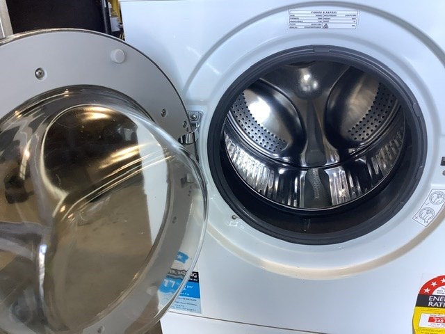 fisher & paykel 9kg front load washer wh9060j3