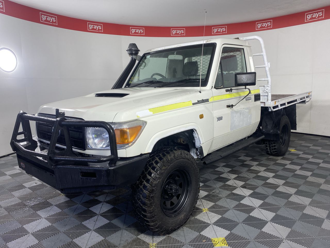 2016 Toyota Landcruiser Workmate VDJ79R Turbo Diesel Manual Cab Chassis ...