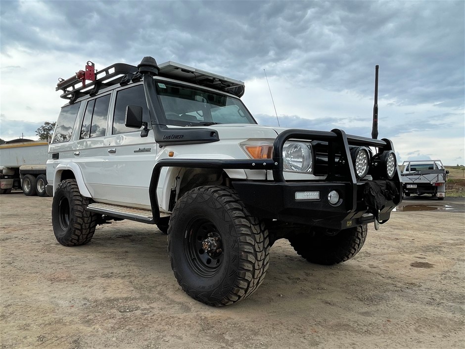 2014 Toyota Landcruiser 76 Series V8 Turbo Diesel Wagon