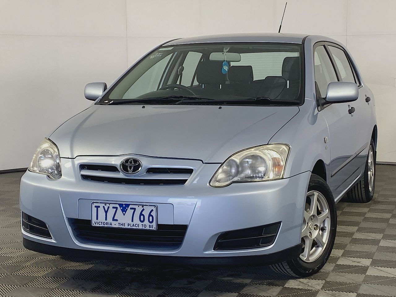 2005 Toyota Corolla Ascent ZZE122R Manual Hatchback Auction (0001 ...