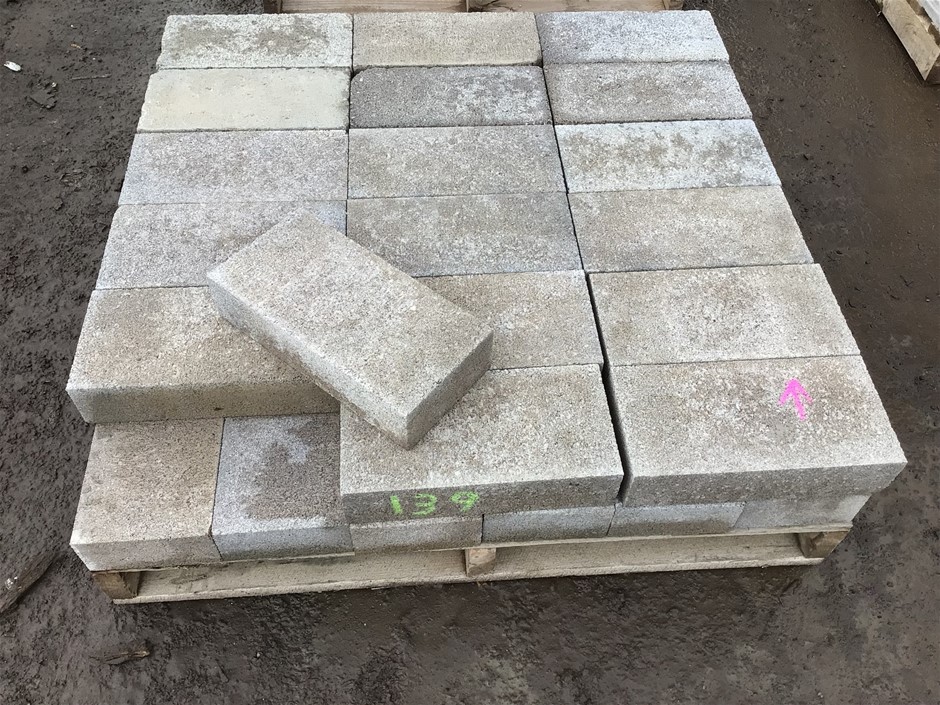 18x Pavers on Pallet Auction (01393023177) Grays Australia