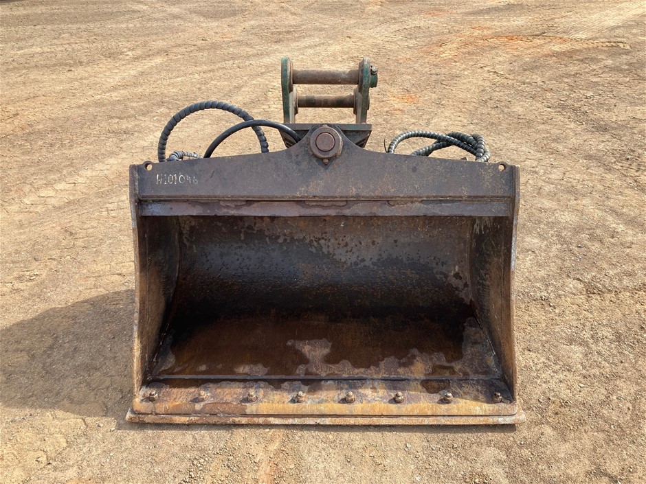 2013 Bobcat Tilt Bucket To Suit 8.0t Excavator (Roma) Auction (0052