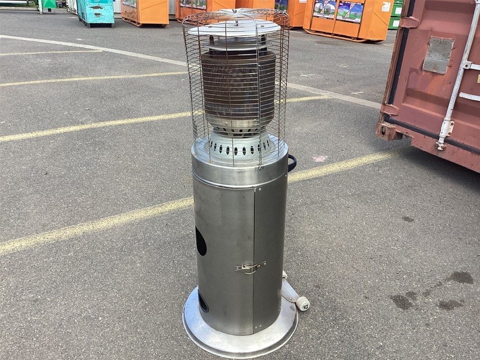 Gasmate Outdoor Heater. Auction (00413023477) Grays Australia